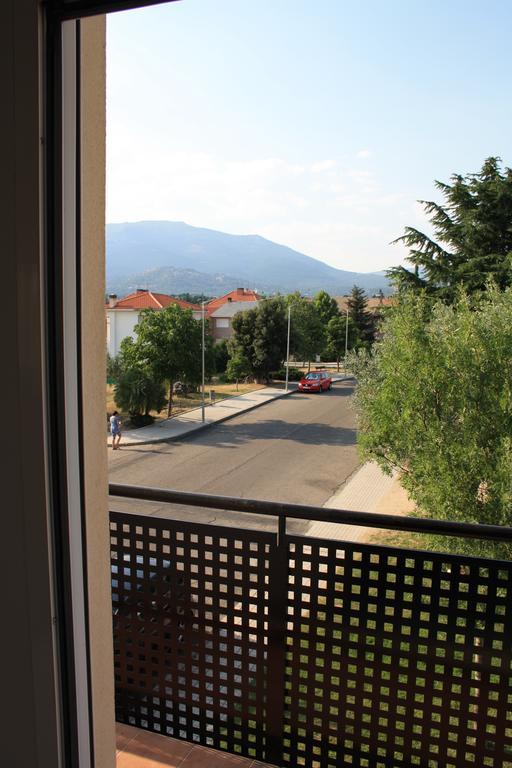 Ar Apartamentos Soto Real الغرفة الصورة