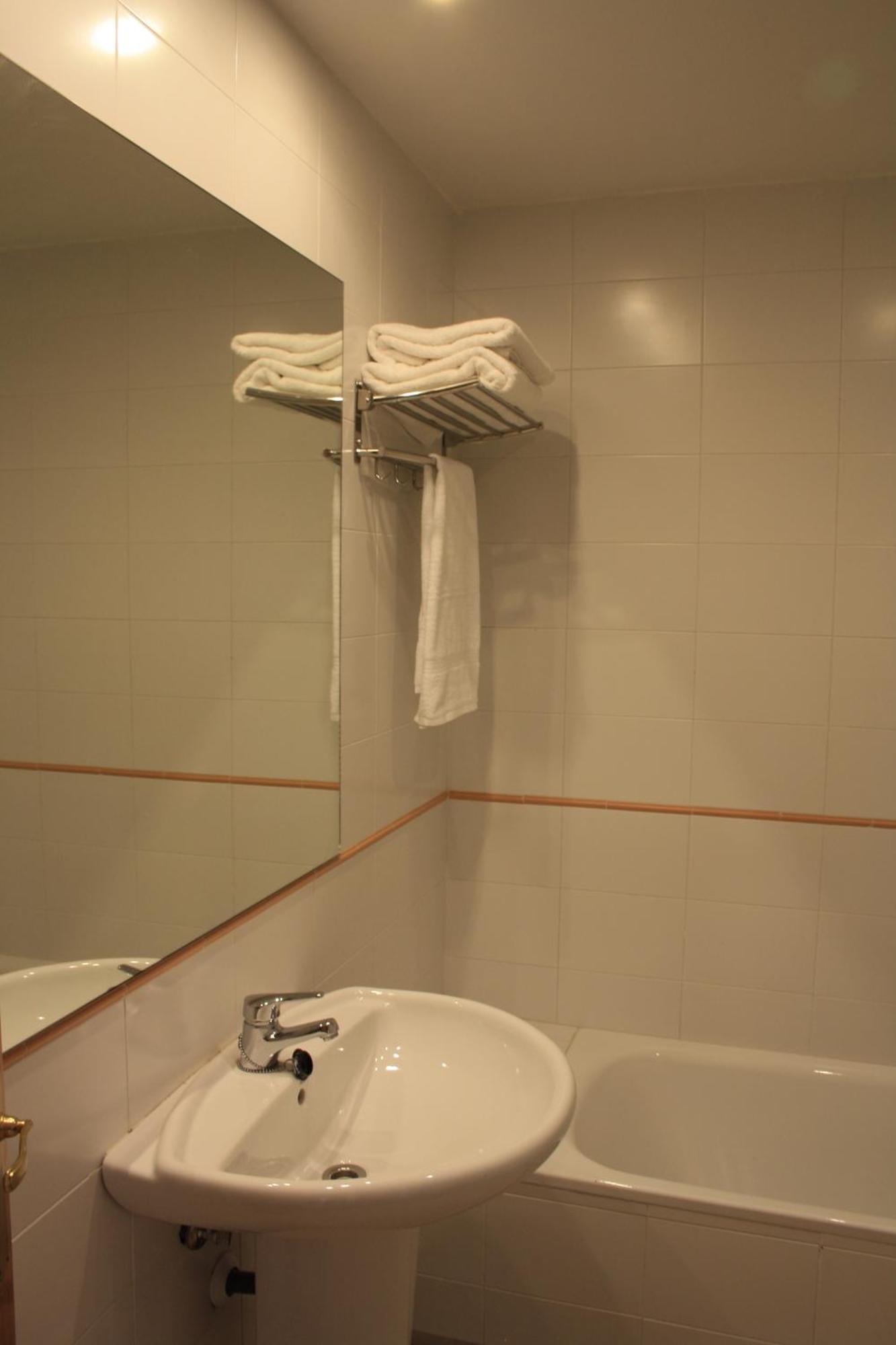 Ar Apartamentos Soto Real الغرفة الصورة